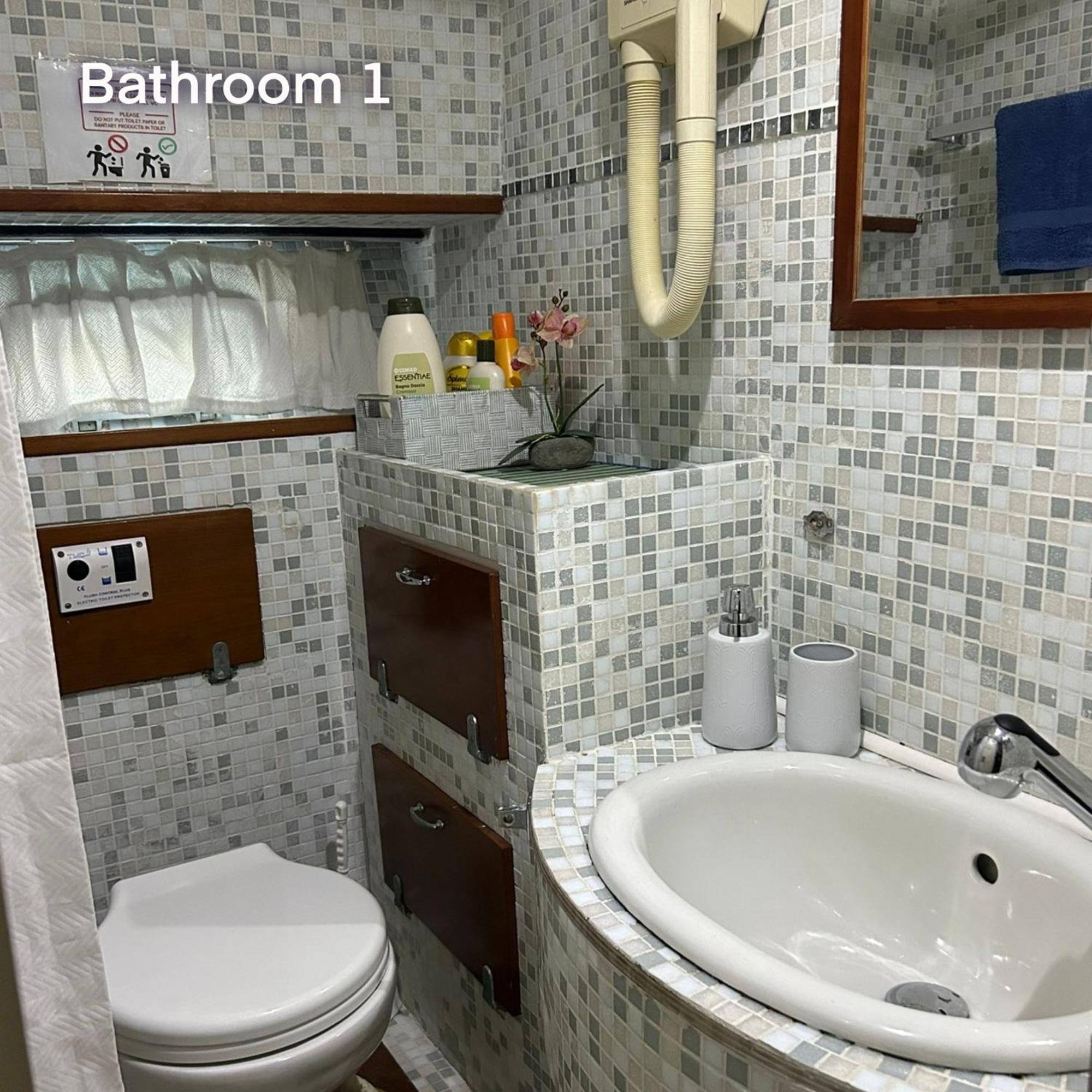 Yachtannablu Hotell Porto Venere Exteriör bild
