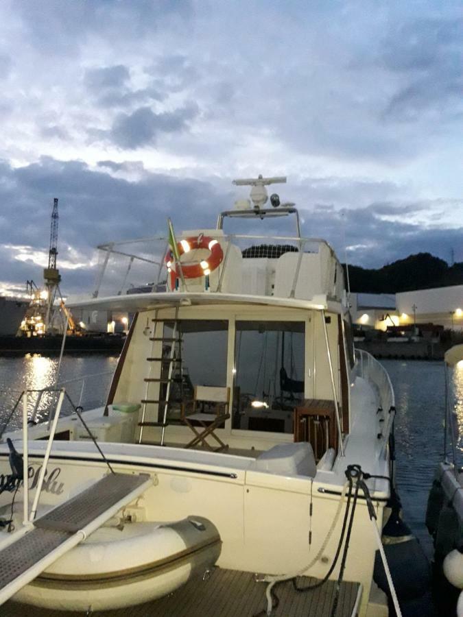 Yachtannablu Hotell Porto Venere Exteriör bild